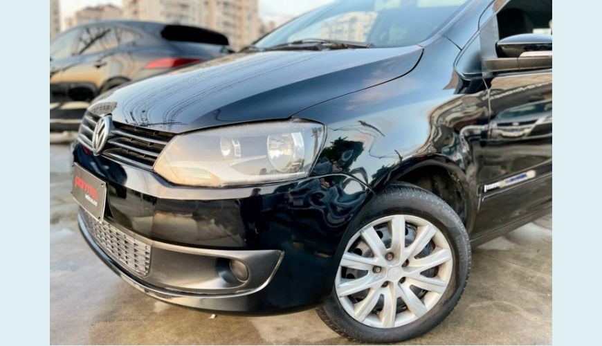 VOLKSWAGEN FOX 1.6 MI 8V FLEX 4P - PRETO - 2012 Foto 4 (Grande)