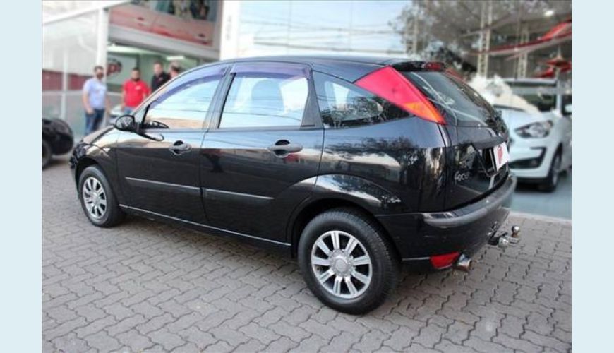 FORD FOCUS 1.6 GL 8V FLEX 4P - PRETO - 2009 Foto 4 (Grande)