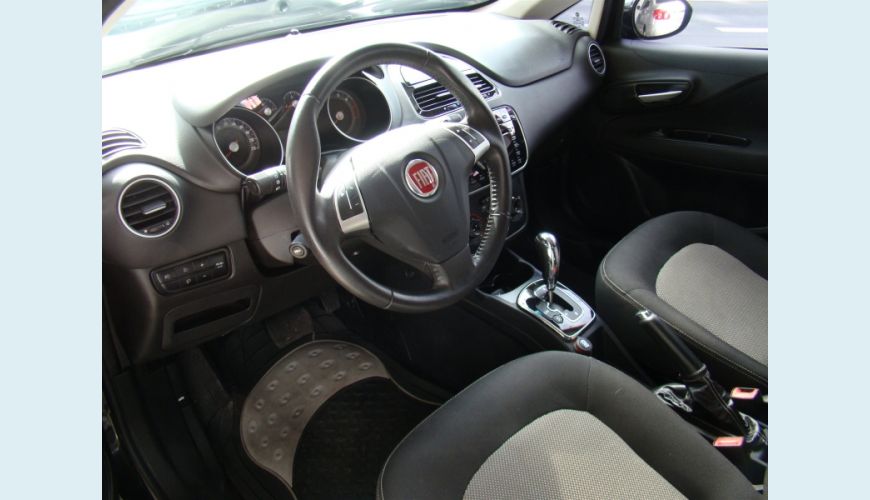 FIAT LINEA 1.8 ESSENCE 16V FLEX 4P AUT. - PRETO - 2015 Foto 4 (Grande)