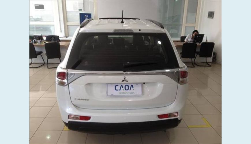 MITSUBISHI OUTLANDER 2.0 16V 4P AUT. - BRANCO - 2015 Foto 4 (Grande)