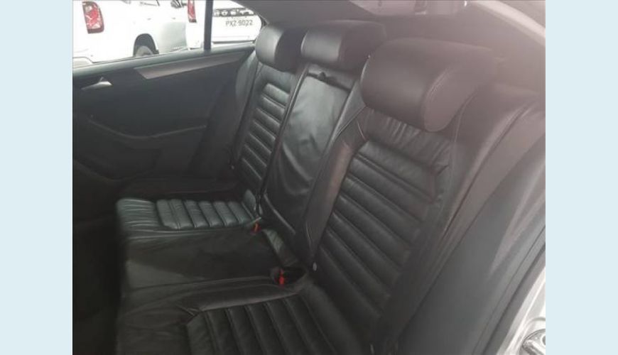 VOLKSWAGEN JETTA 2.0 TSI HIGHLINE 200CV 4P TIPTRONIC - PRATA - 2011 Foto 4 (Grande)