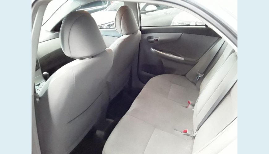 TOYOTA COROLLA 1.8 GLI 16V FLEX 4P AUT. - CINZA - 2013 Foto 4 (Grande)