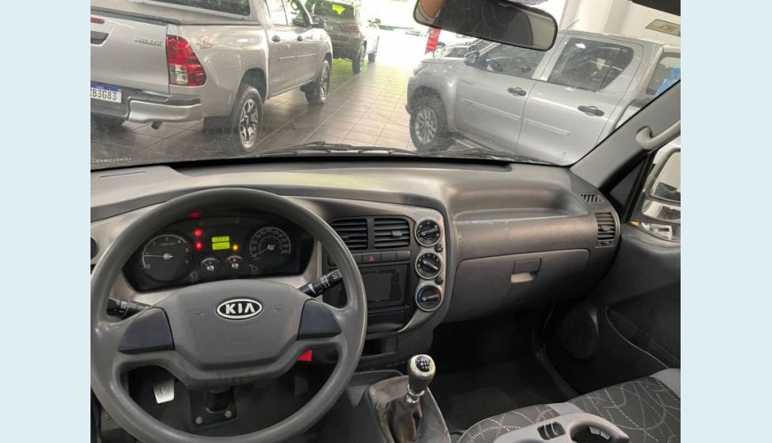 KIA BONGO 2.5 K-2500 4X2 CS TURBO DIESEL 2P - BRANCO - 2014 Foto 4 (Grande)