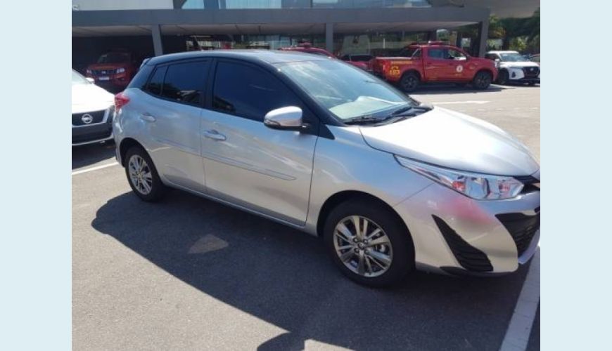 TOYOTA YARIS 1.5 16V FLEX XL PLUS CONNECT MULTIDRIVE - PRATA - 2022 Foto 4 (Grande)