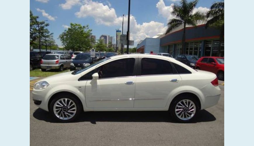 FIAT LINEA 1.8 ESSENCE 16V FLEX 4P AUT. - BRANCO - 2016 Foto 4 (Grande)