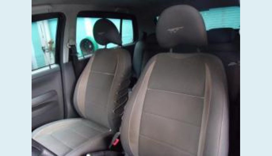 VOLKSWAGEN CROSSFOX 1.6 MI 8V FLEX 4P - PRETO - 2009 Foto 4 (Grande)