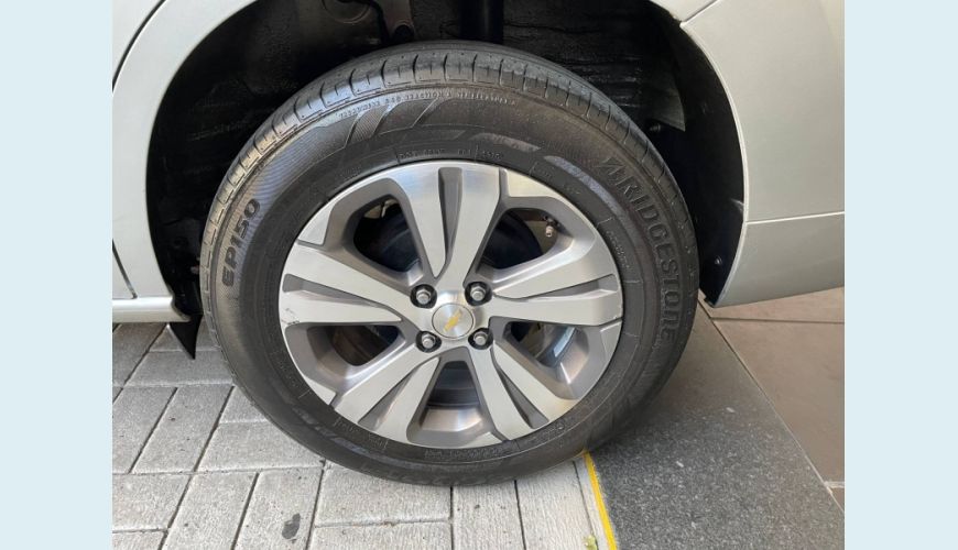 CHEVROLET SPIN 1.8 PREMIER 8V FLEX 4P AUT. - PRATA - 2020 Foto 4 (Grande)