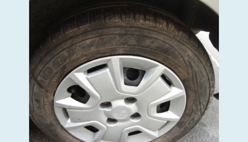 FORD FIESTA SE 1.6 8V FLEX 5P - DOURADO - 2006 Foto 4 (Grande)