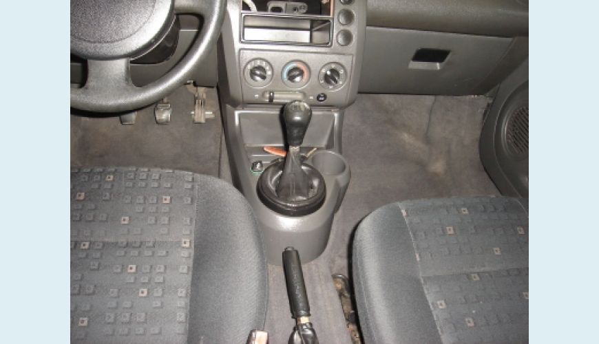 FORD FIESTA PERSONNALITÉ 1.0 8V 66CV 5P - CINZA - 2003 Foto 4 (Grande)