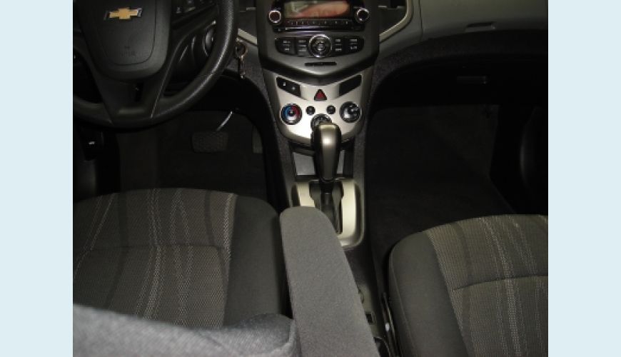 CHEVROLET SONIC HB LT 1.6 16V FLEXPOWER 5P AUT. - PRETO - 2013 Foto 4 (Grande)