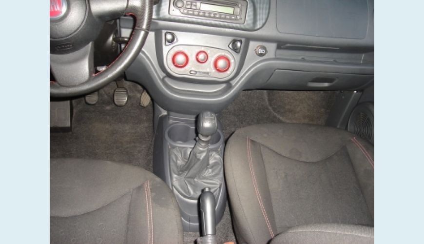 FIAT UNO SPORTING 1.4 EVO FIRE FLEX 8V 4P - BRANCO - 2013 Foto 4 (Grande)