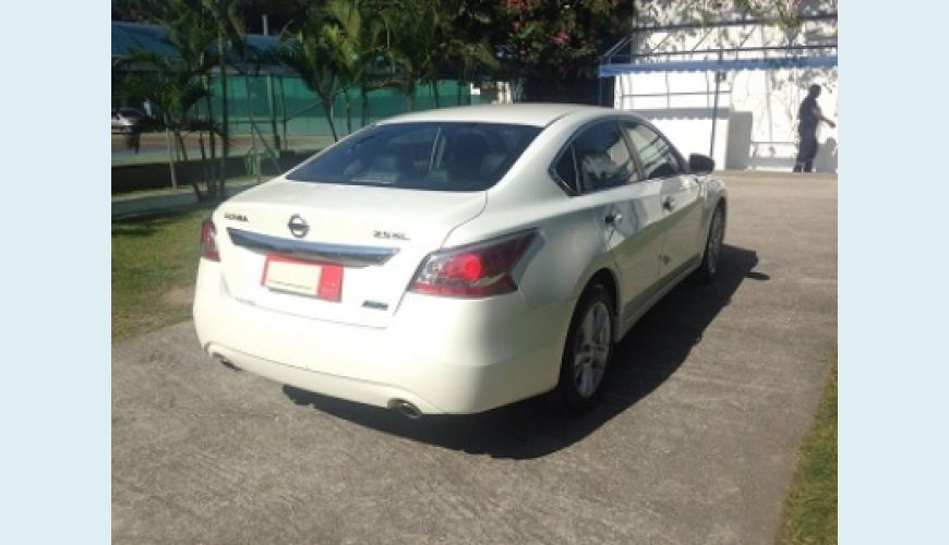 NISSAN ALTIMA SL 2.5 - BRANCO - 2014 Foto 5 (Grande)