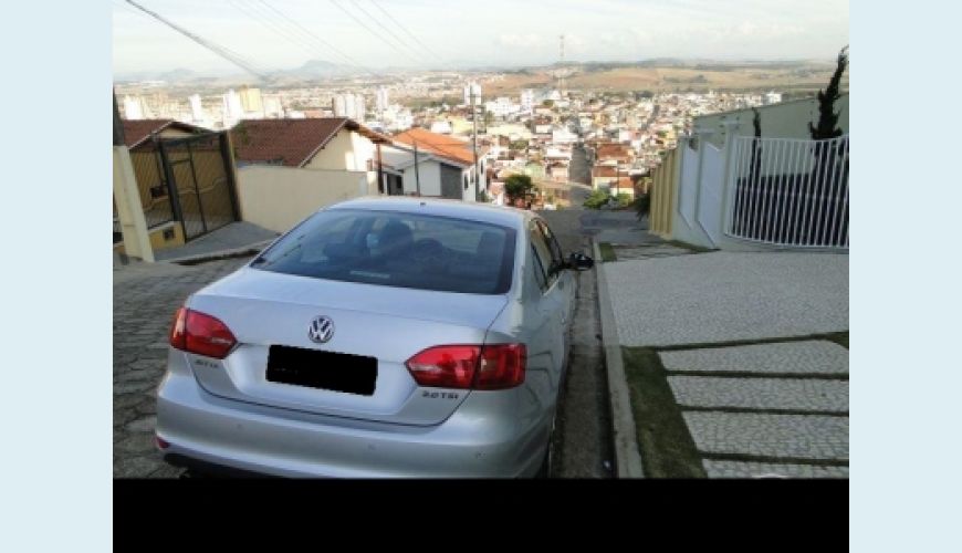 VOLKSWAGEN JETTA TSI HIGLINE 2.0 - PRATA - 2014 Foto 5 (Grande)
