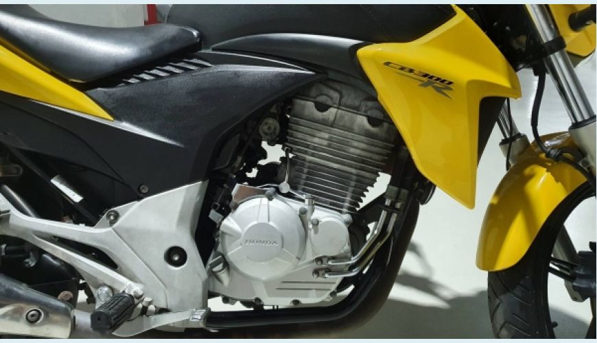 HONDA CB 300R STREET - AMARELO - 2013 Foto 5 (Grande)