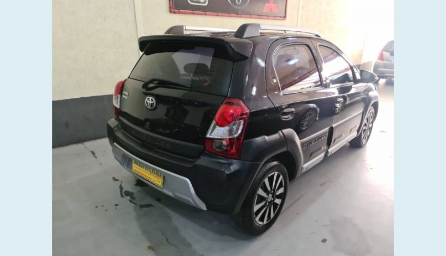 TOYOTA ETIOS CROSS 1.5 16V FLEX 4P - PRETO - 2017 Foto 5 (Grande)