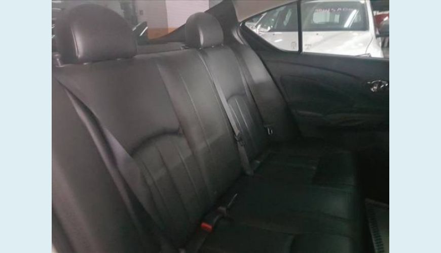 NISSAN VERSA 1.6 16V FLEXSTART UNIQUE 4P XTRONIC - BRANCO - 2018 Foto 5 (Grande)