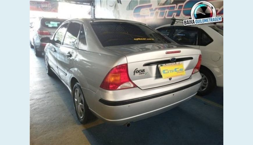FORD FOCUS 1.6 GLX SEDAN 8V 4P - PRATA - 2005 Foto 5 (Grande)