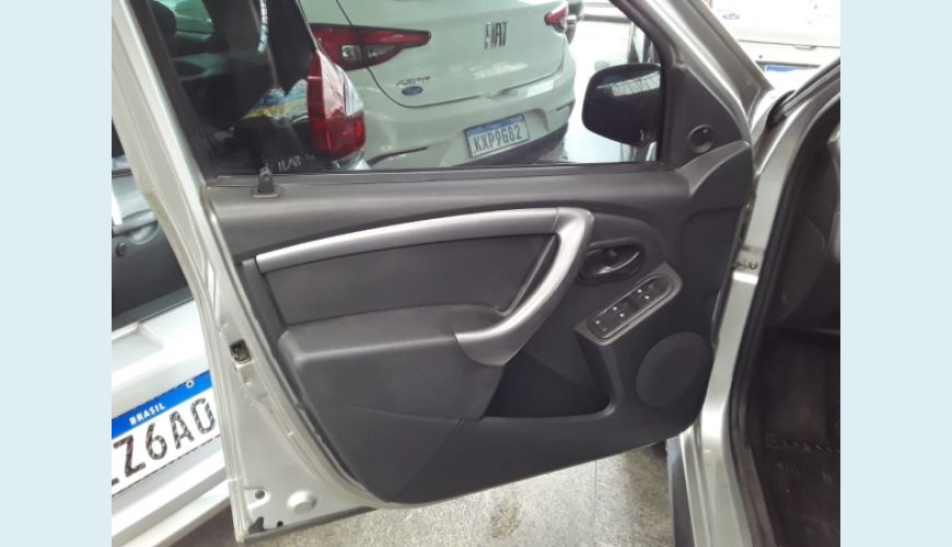 RENAULT DUSTER 1.6 OUTDOOR 4X2 16V FLEX 4P - PRATA - 2015 Foto 5 (Grande)