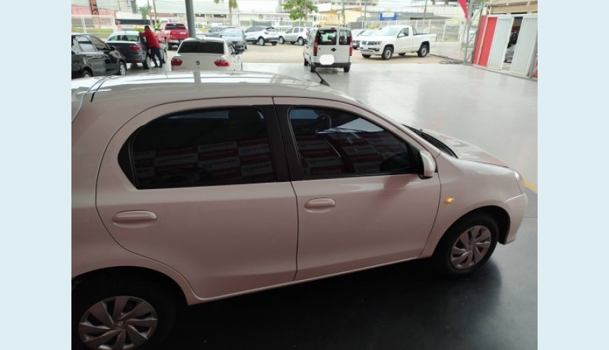 TOYOTA ETIOS 1.5 XS 16V FLEX 4P AUT. - BRANCO - 2018 Foto 5 (Grande)