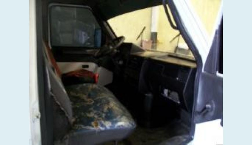 IVECO DAILY 35.10 CHASSI CABINE DIESEL - BRANCO - 2000 Foto 5 (Grande)