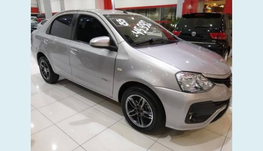 TOYOTA ETIOS 1.5 XS SEDAN 16V FLEX 4P - PRATA - 2018 Foto 5 (Grande)