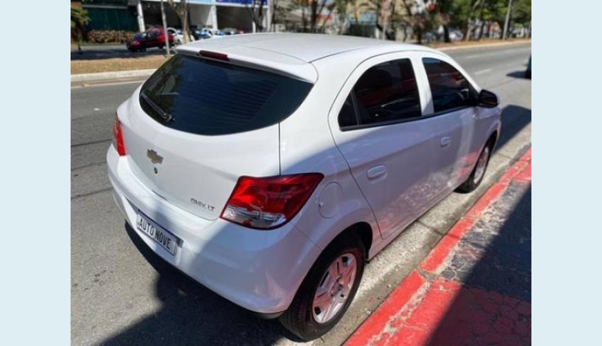 CHEVROLET ONIX 1.0 MPFI LT 8V FLEX 4P - BRANCO - 2014 Foto 5 (Grande)