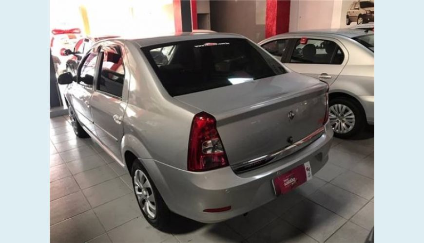 RENAULT LOGAN 1.6 EXPRESSION 8V FLEX 4P - PRATA - 2011 Foto 5 (Grande)