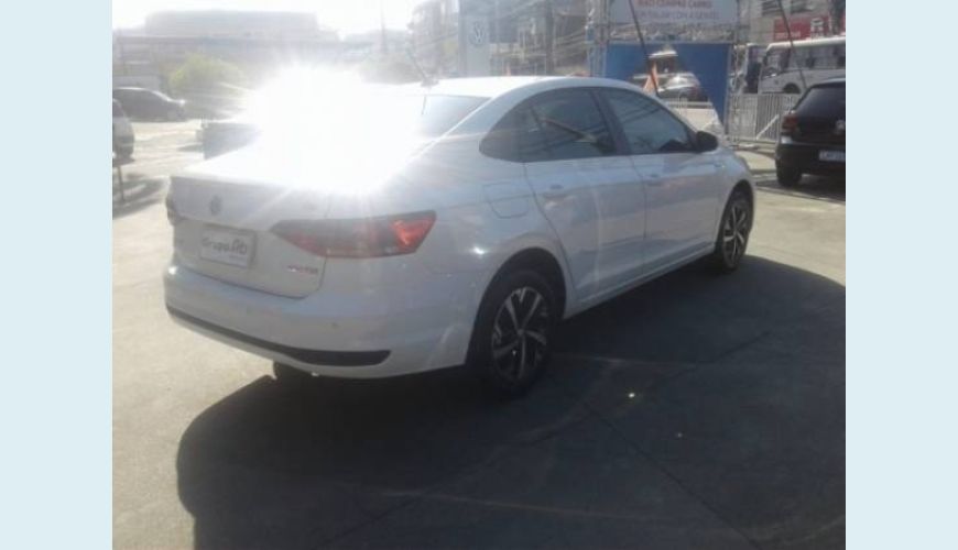 VOLKSWAGEN VIRTUS 1.0 200 TSI COMFORTLINE AUT. - BRANCO - 2022 Foto 5 (Grande)