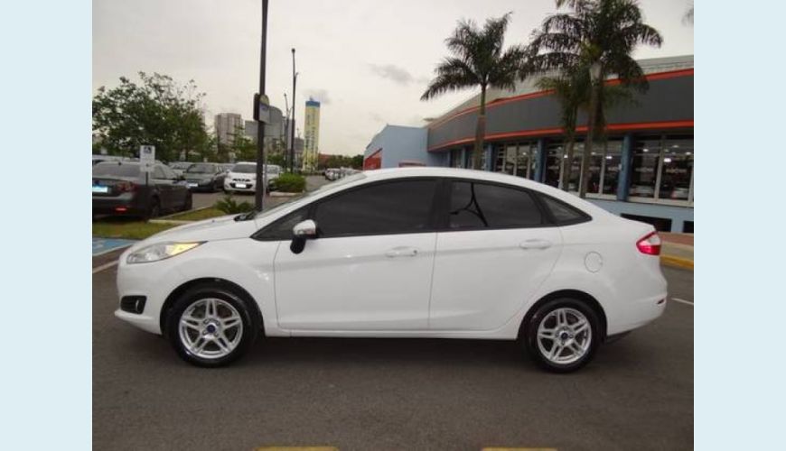 FORD FIESTA 1.6 SEL SEDAN 16V FLEX 4P POWERSHIFT - BRANCO - 2017 Foto 5 (Grande)