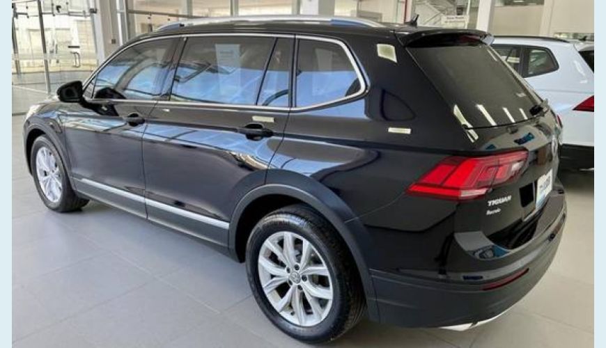 VOLKSWAGEN TIGUAN 1.4 250 TSI TOTAL FLEX ALLSPACE COMFORTLINE TIPTRONIC - PRETO - 2018 Foto 5 (Grande)