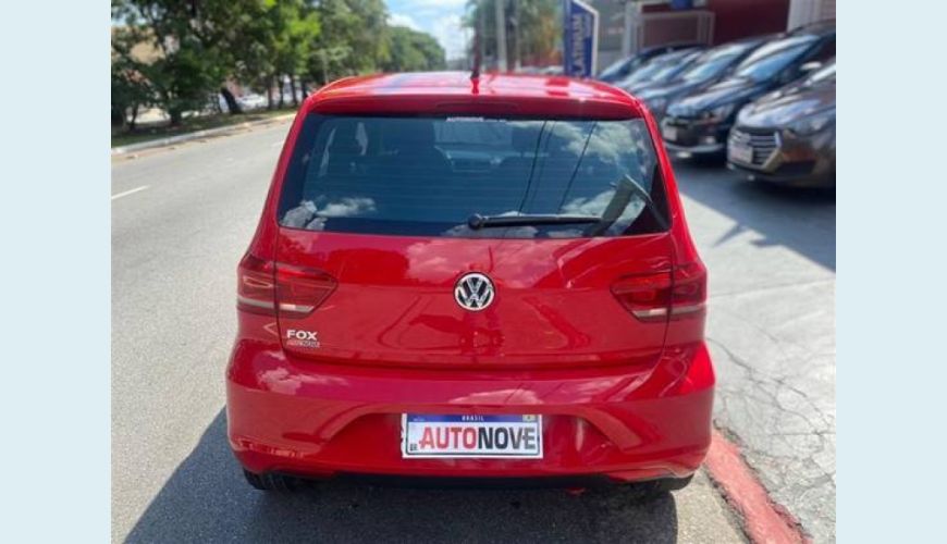 VOLKSWAGEN FOX 1.0 MI TRENDLINE 8V FLEX 4P - VERMELHO - 2015 Foto 5 (Grande)