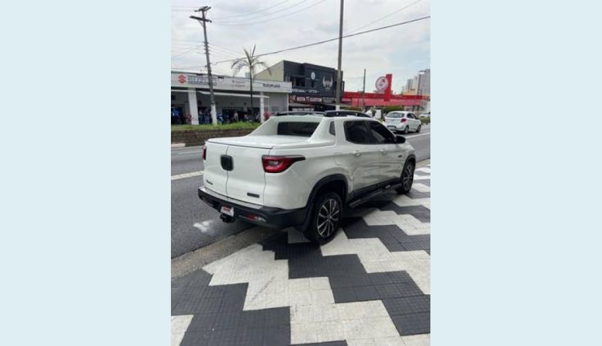 FIAT TORO 2.0 16V TURBO DIESEL ULTRA 4WD AT9 - BRANCO - 2020 Foto 5 (Grande)
