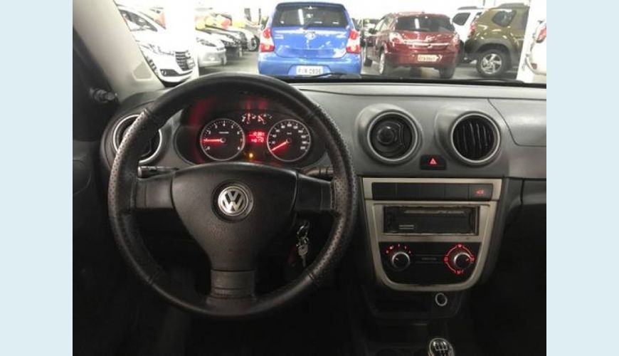 VOLKSWAGEN VOYAGE 1.0 MI 8V FLEX 4P - PRETO - 2012 Foto 5 (Grande)