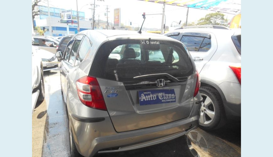 HONDA FIT 1.4 LX 16V FLEX 4P AUT. - PRATA - 2013 Foto 5 (Grande)
