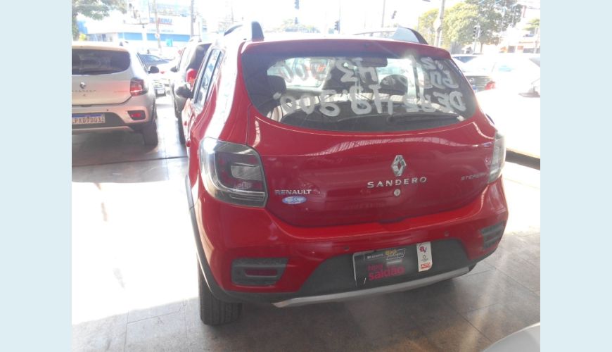 RENAULT SANDERO 1.6 STEPWAY 8V FLEX 4P - VERMELHO - 2017 Foto 5 (Grande)