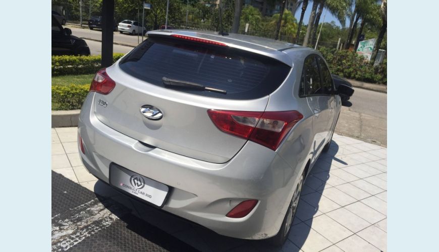 HYUNDAI I30 1.6 MPFI 16V FLEX 4P AUT. - PRATA - 2014 Foto 5 (Grande)