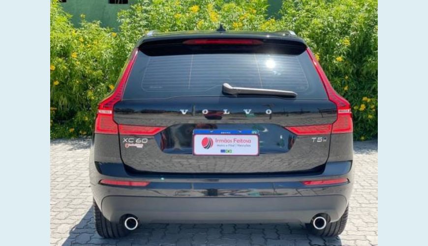 VOLVO XC60 2.0 T5 MOMENTUM AWD GEARTRONIC - PRETO - 2018 Foto 5 (Grande)