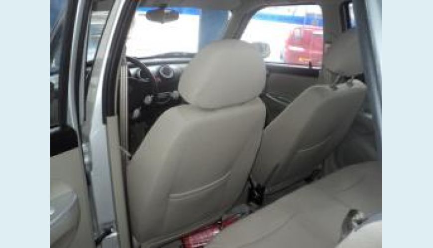 LIFAN 320 1.3 16V 4P - PRATA - 2011 Foto 5 (Grande)