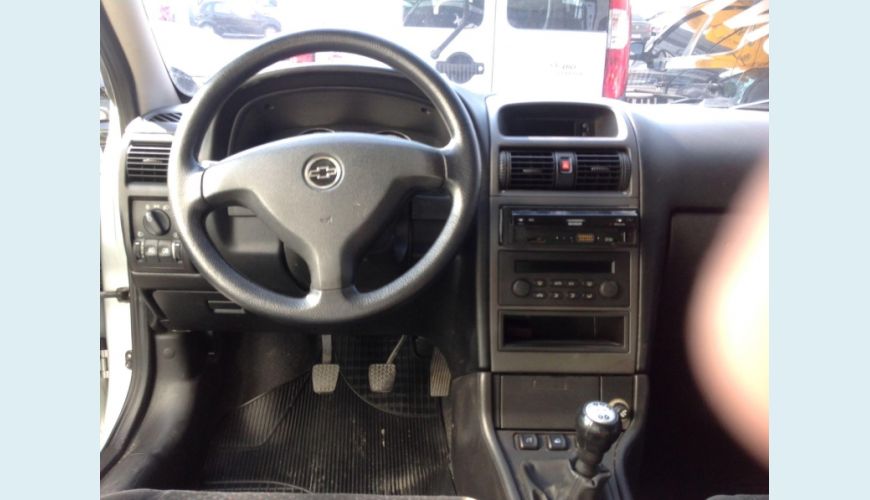 CHEVROLET ASTRA 2.0 MPFI ADVANTAGE 8V FLEX 4P - PRATA - 2011 Foto 5 (Grande)