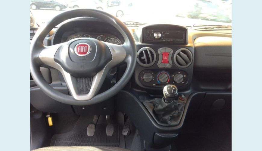 FIAT DOBLO 1.8 MPI ESSENCE 16V FLEX 4P - PRATA - 2015 Foto 5 (Grande)