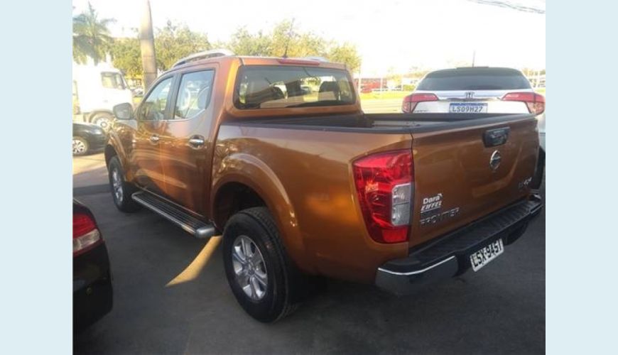NISSAN FRONTIER 2.3 16V TURBO DIESEL LE CD 4X4 AUT. - LARANJA - 2017 Foto 5 (Grande)