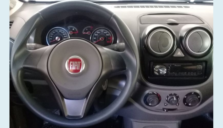 FIAT PALIO 1.4 MPI ATTRACTIVE 8V FLEX 4P - PRETO - 2014 Foto 5 (Grande)