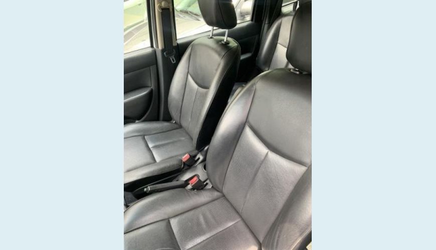 NISSAN GRAND LIVINA 1.8 SL 16V FLEX 4P AUT. - BRANCO - 2014 Foto 5 (Grande)