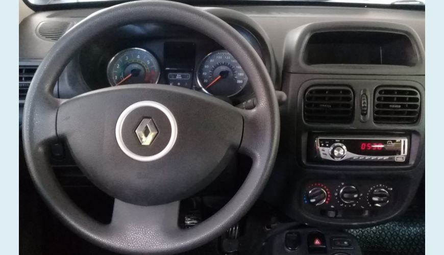 RENAULT CLIO 1.0 EXPRESSION 16V FLEX 4P - PRETO - 2015 Foto 5 (Grande)