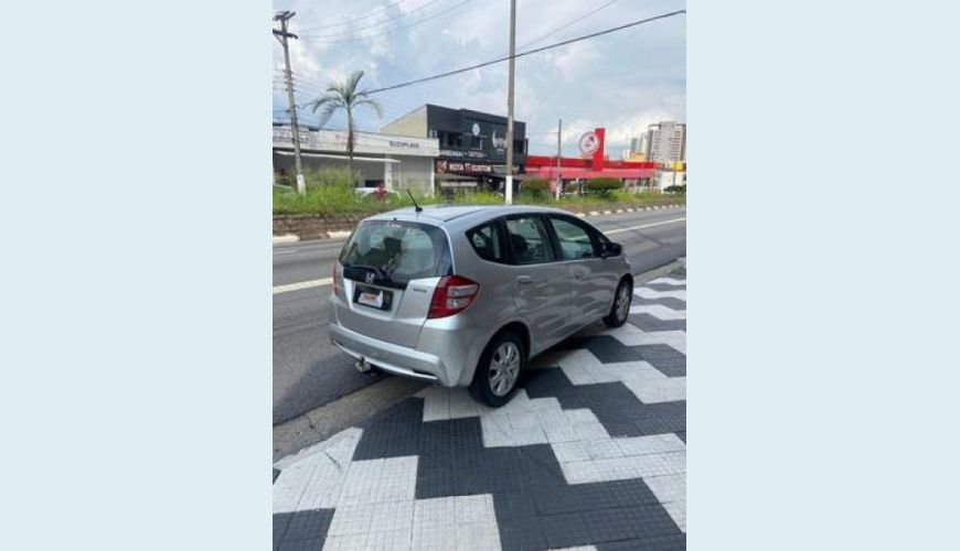 HONDA FIT 1.4 LX 16V FLEX 4P AUT. - PRATA - 2014 Foto 5 (Grande)