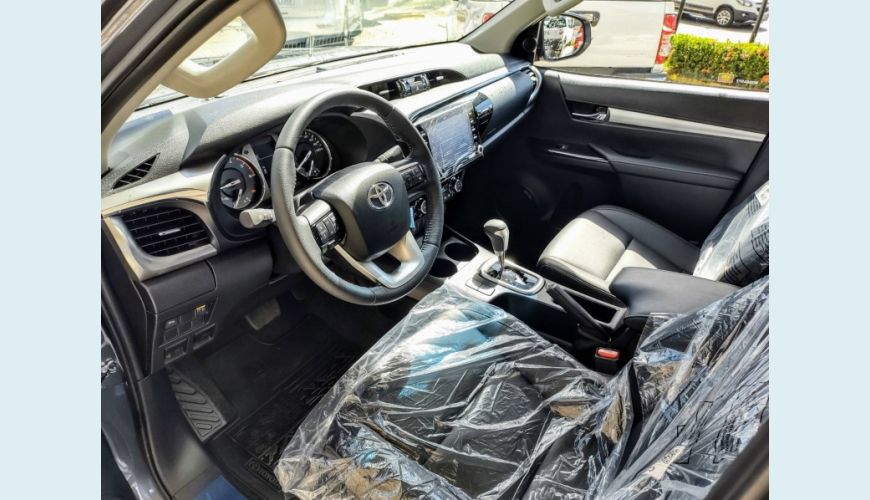 TOYOTA HILUX 2.8 D-4D TURBO DIESEL CD SRV 4X4 AUT. - CINZA - 2021 Foto 5 (Grande)