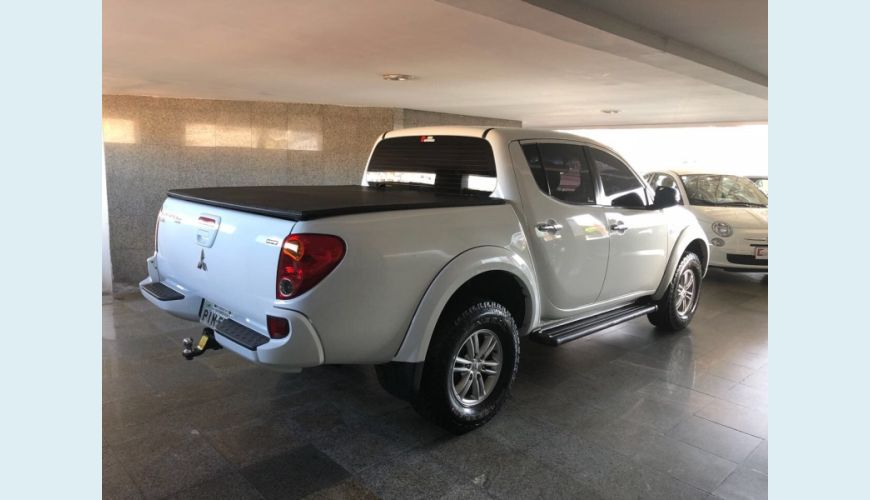 MITSUBISHI L200 TRITON 3.2 HPE 4X4 CD 16V TURBO INTERCOOLER DIESEL 4P AUT. - BRANCO - 2015 Foto 5 (Grande)