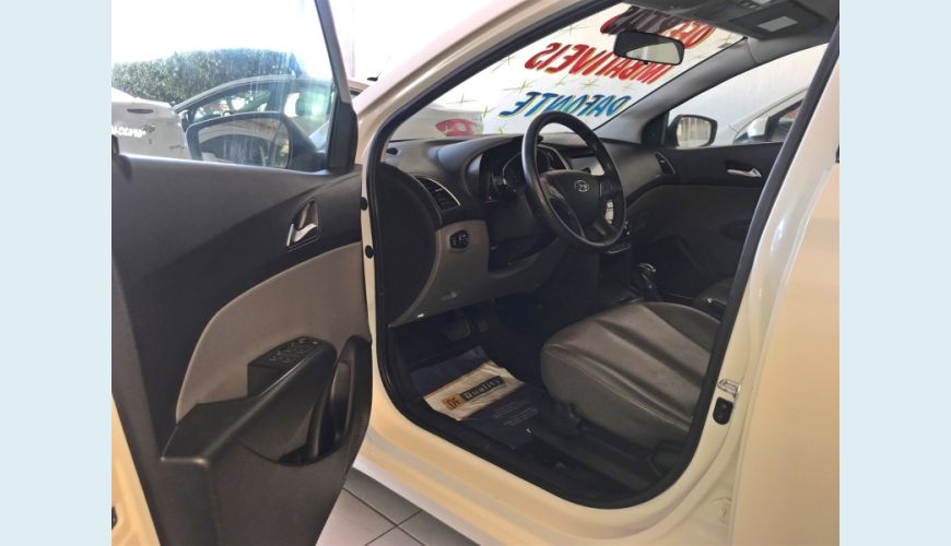 HYUNDAI HB 20S 1.6 PREMIUM 16V FLEX 4P AUT. - BRANCO - 2016 Foto 5 (Grande)