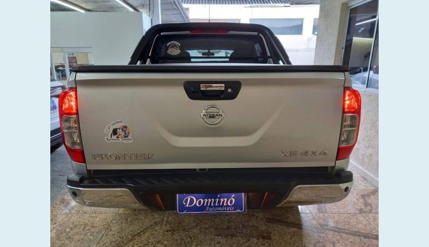 NISSAN FRONTIER 2.3 16V TURBO DIESEL XE CD 4X4 AUT. - PRATA - 2021 Foto 5 (Grande)
