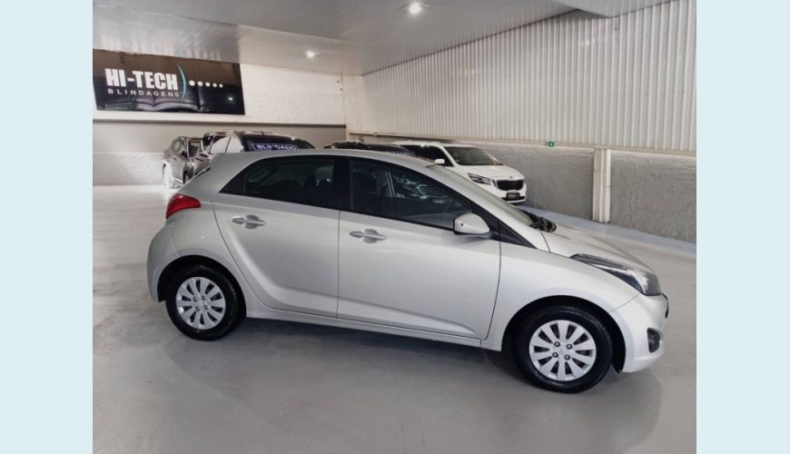 HYUNDAI HB 20 1.6 COMFORT 16V FLEX 4P - PRATA - 2014 Foto 5 (Grande)